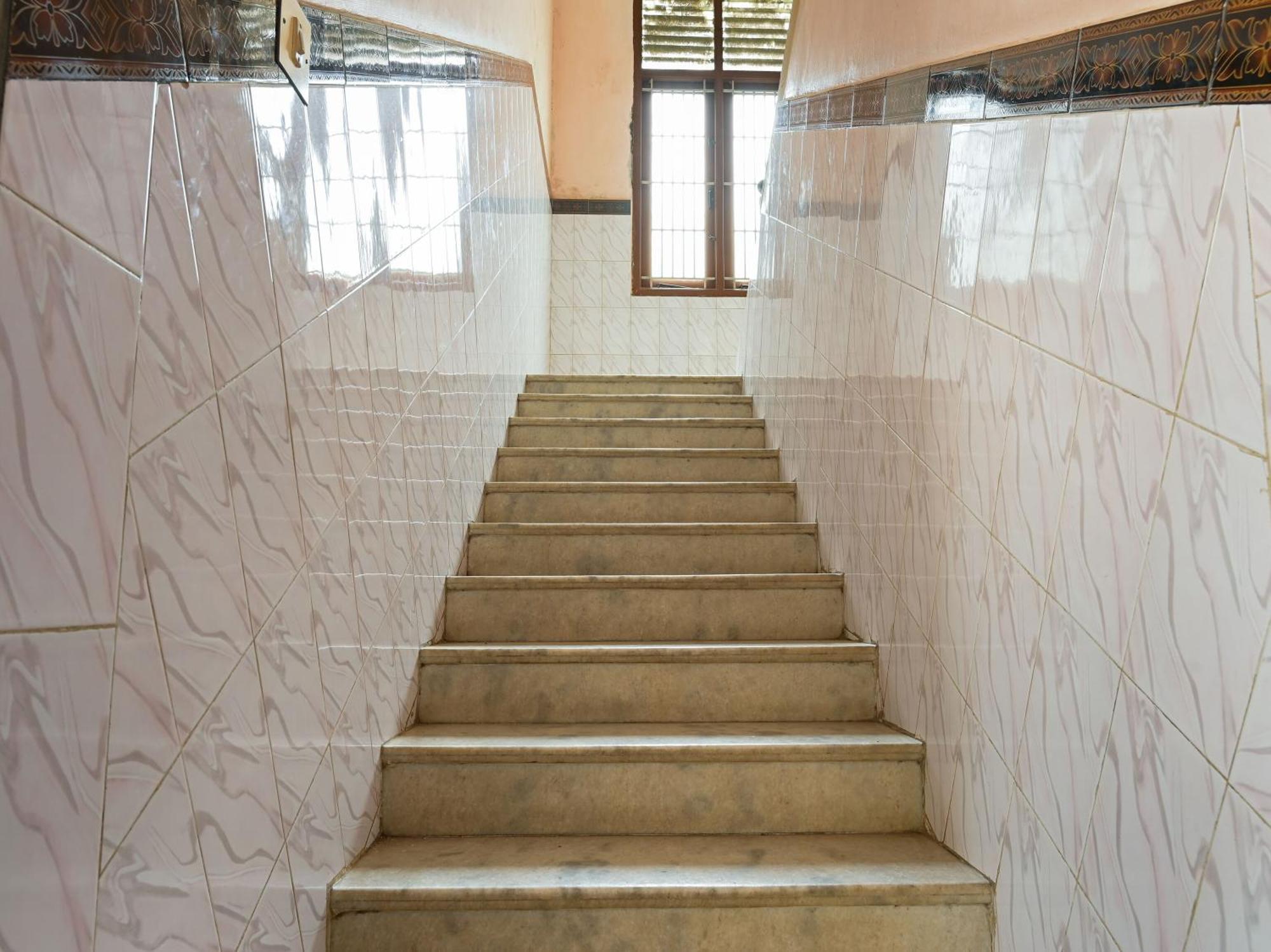 Hotel O Vel Vel Guest House Palani Exterior foto